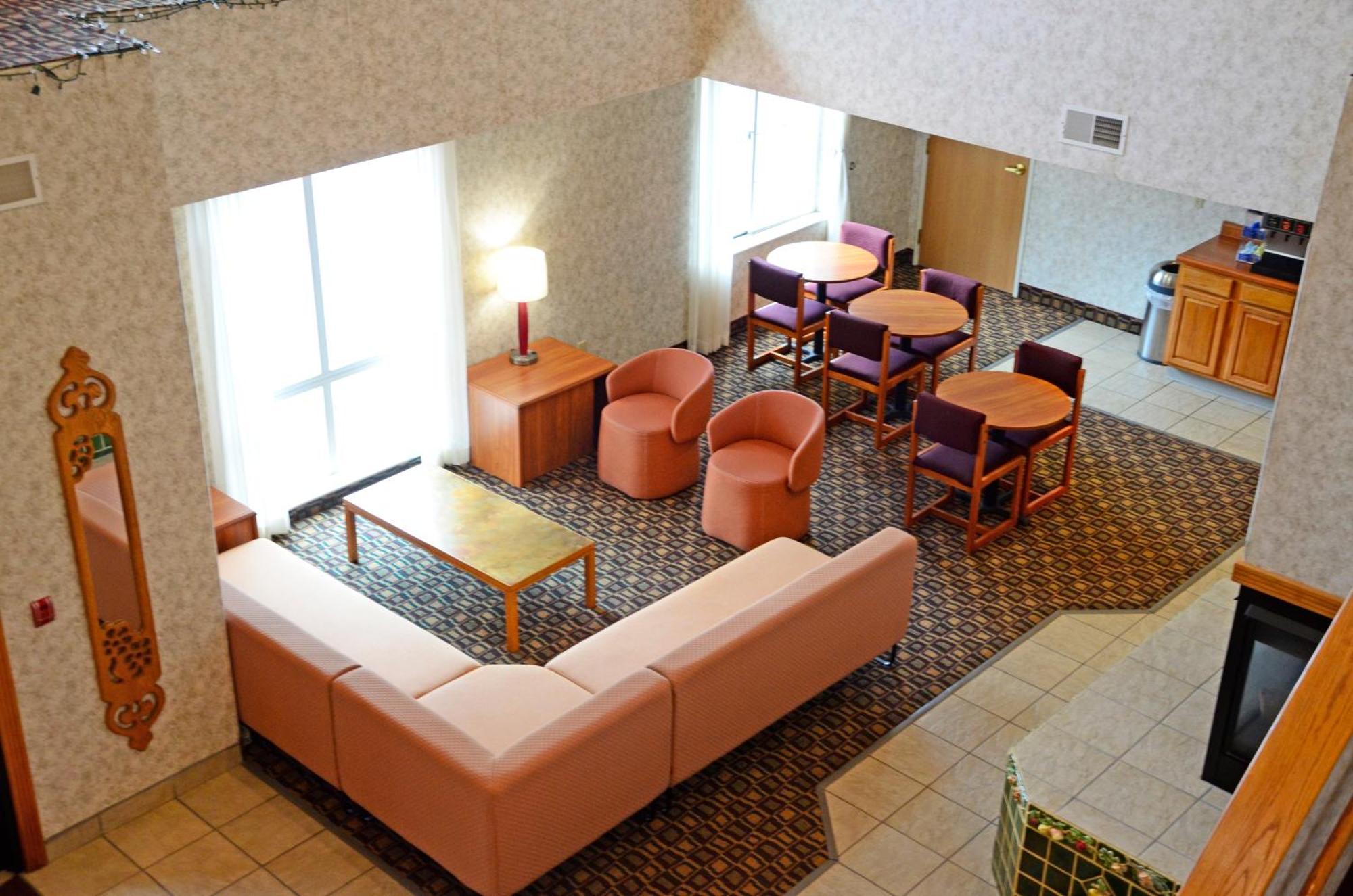 Budget Host Hotel Allegan