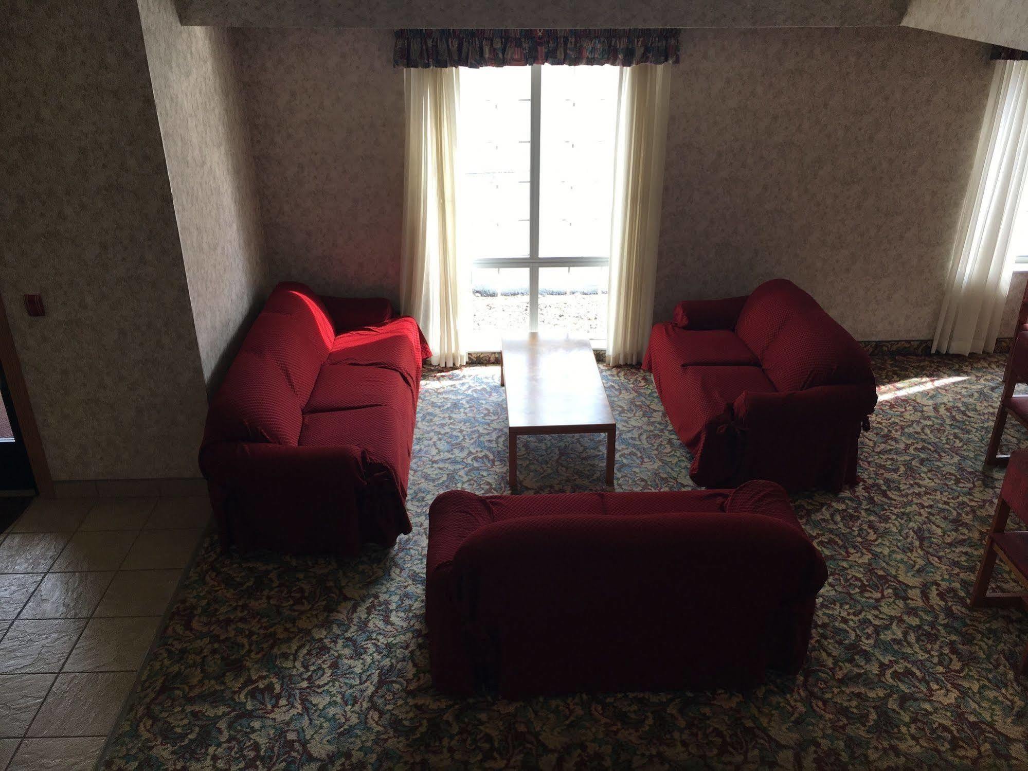 Hotel Budget Host Allegan