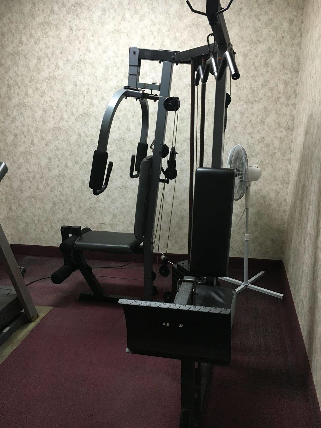 Budget Host Hotel